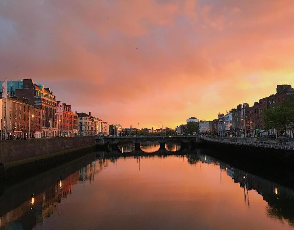 The Artist Residence Dublin Boutique B&B 서튼 외부 사진